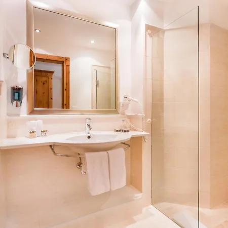 Hotel Chasa Castello Relax &