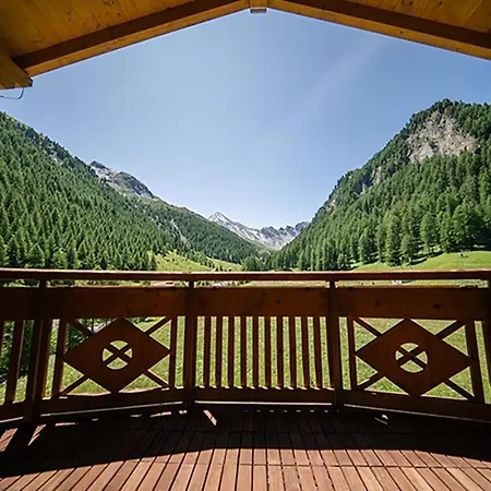 Chasa Castello Relax & Hotel