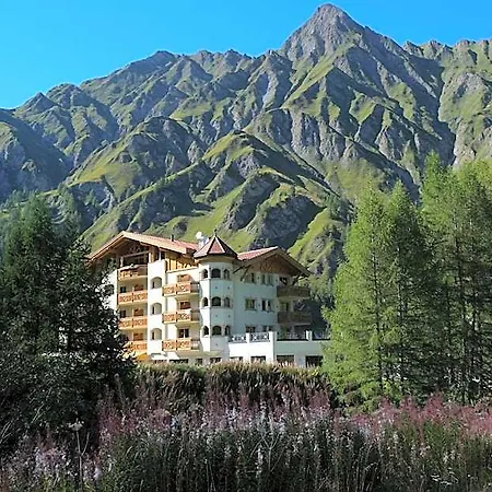 Chasa Castello Relax & Hotel 4*