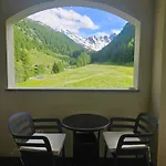 Chasa Castello Relax & 4*