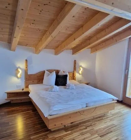 Chasa Castello Relax & فندق 4*