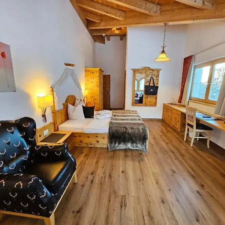 فندق Chasa Castello Relax &