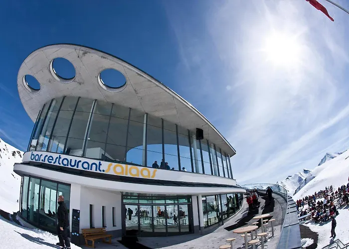 Hotel Chasa Castello Relax&spa 4*