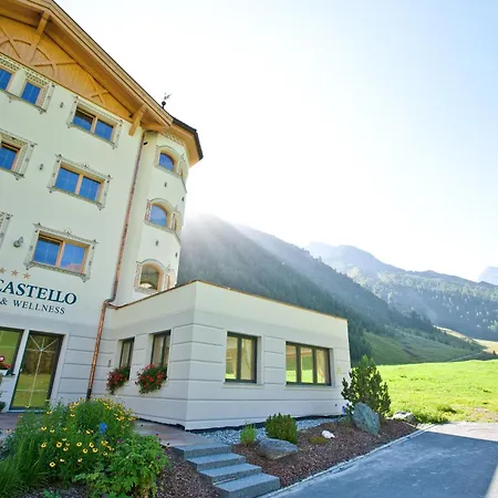 호텔 Chasa Castello Relax & 4*